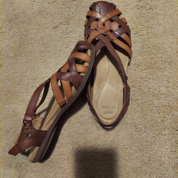 Earth origins like new karache soft leather sandals - Picture 1 of 4
